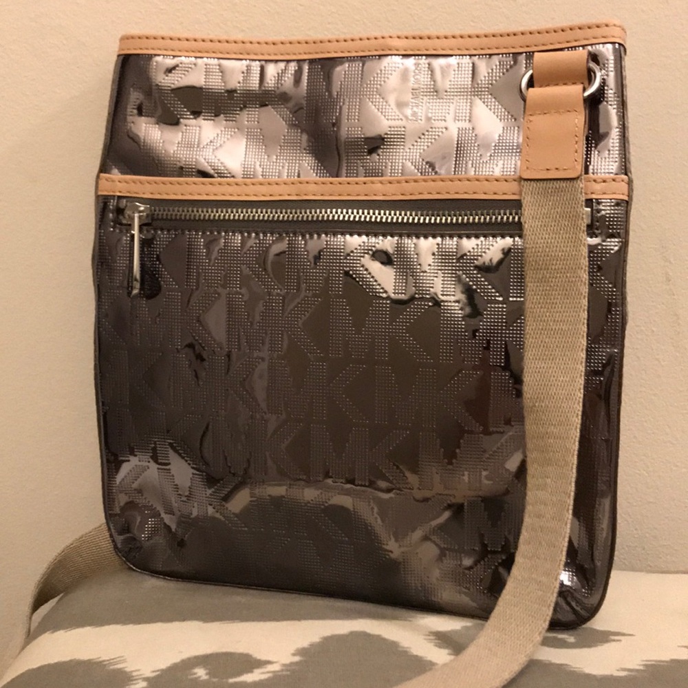 Michael Kors New, without tags purse
